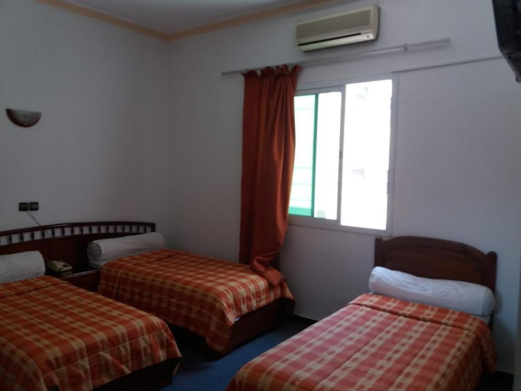 Hotel Choumis Haj Messaoud Larache Eksteriør bilde