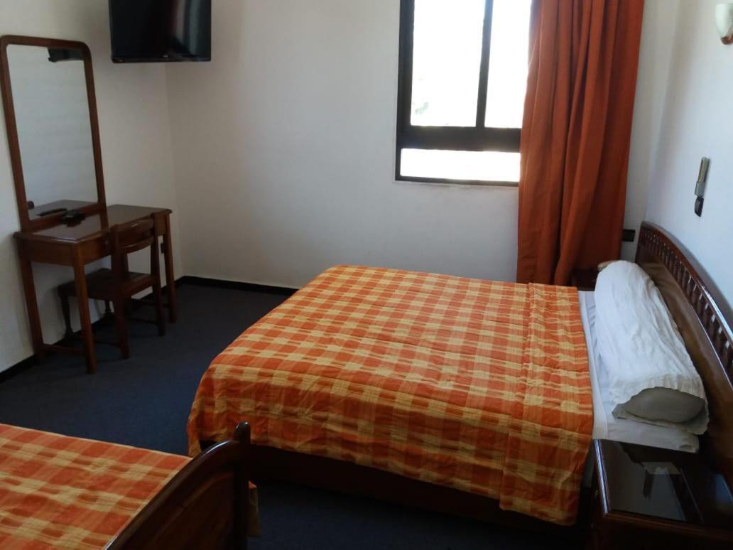 Hotel Choumis Haj Messaoud Larache Eksteriør bilde