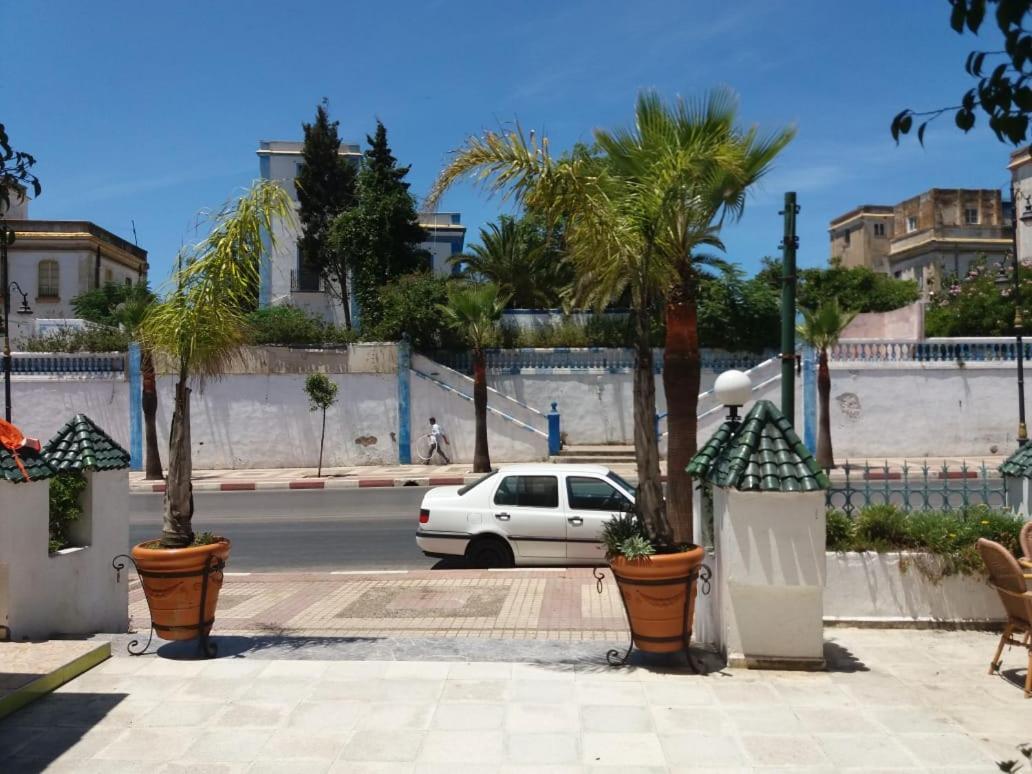 Hotel Choumis Haj Messaoud Larache Eksteriør bilde